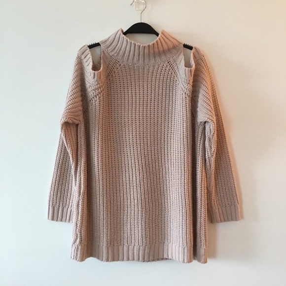 Mock Neck Cold Shoulder Sweater - Picture 2 of 4